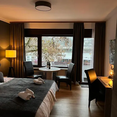 Rheinpanorama Mit Balkon *