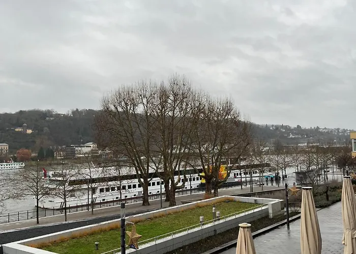 Rheinpanorama Mit Balkon Διαμέρισμα *